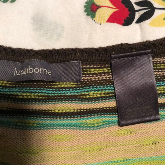 Liz Claiborne sweater in medium.  Excellent condition. - Picture 5 of 5